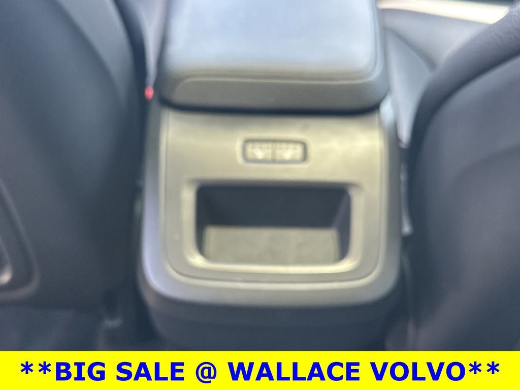 2021 Volvo XC60 T5 Momentum