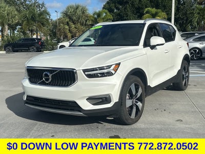 2021 Volvo XC40 Momentum