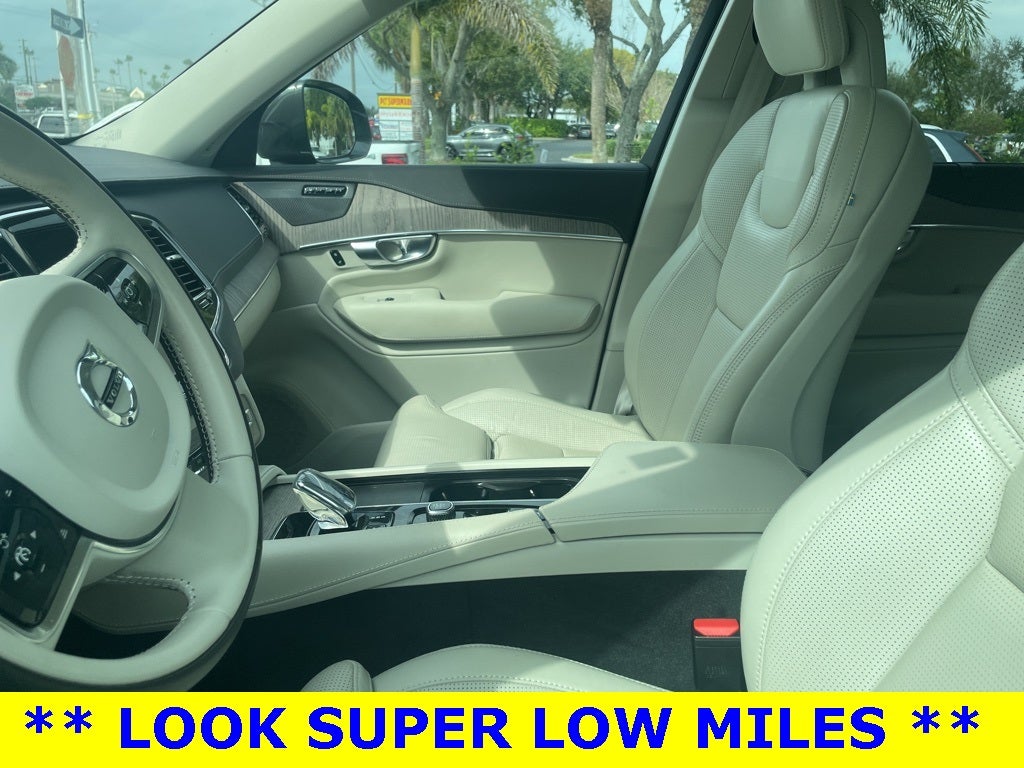 2021 Volvo XC90 Recharge Plug-In Hybrid T8 Inscription 7 Passenger