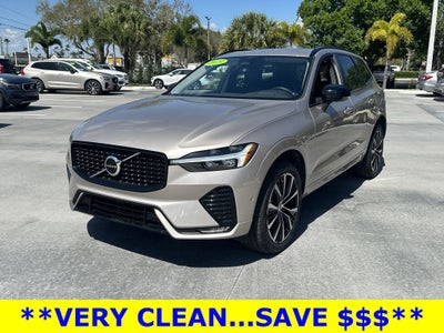 2023 Volvo XC60 B5 Plus Dark Theme