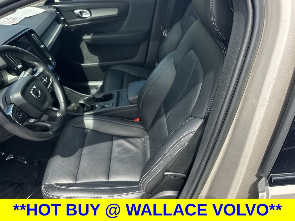 2024 Volvo XC40 B5 Core