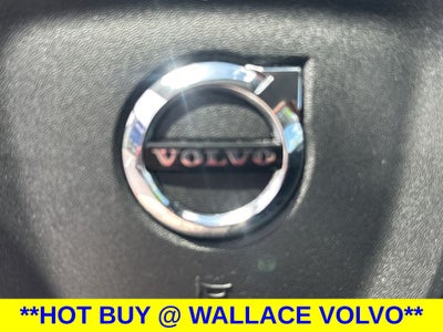 2024 Volvo XC40 B5 Core