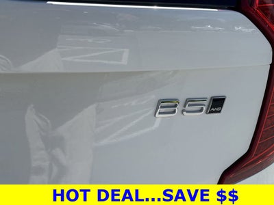 2025 Volvo XC90 B5 Plus