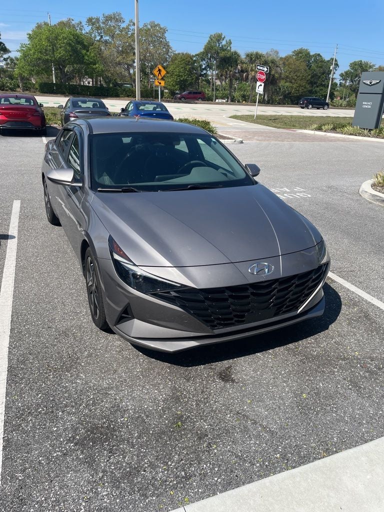 2023 Hyundai ELANTRA SEL