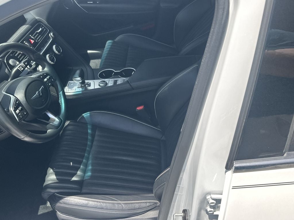 2022 Genesis G70 2.0T