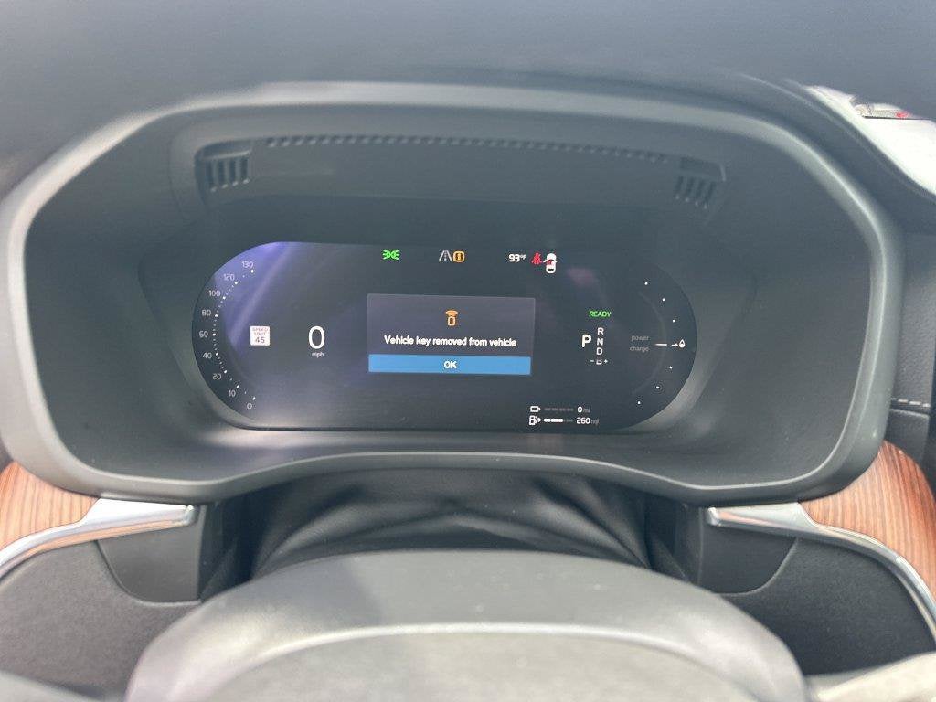 2024 Volvo XC60 Recharge Plug-In Hybrid Ultimate