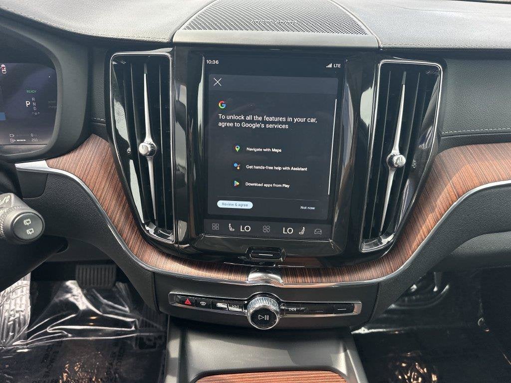 2024 Volvo XC60 Recharge Plug-In Hybrid Ultimate