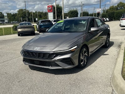 2024 Hyundai ELANTRA Limited