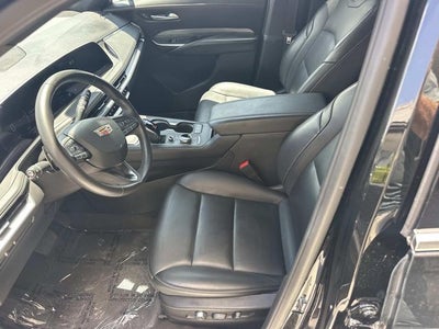 2025 Cadillac XT4 Premium Luxury