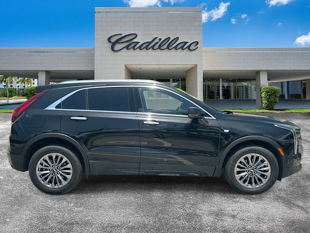 2025 Cadillac XT4 Premium Luxury