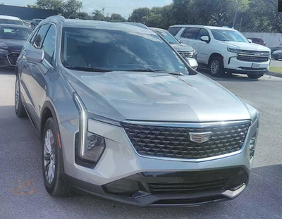 2025 Cadillac XT4 Premium Luxury