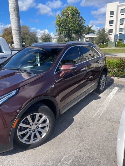2023 Cadillac XT4 Premium Luxury