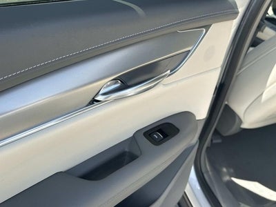 2025 Cadillac XT5 Luxury