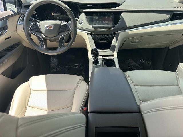 2025 Cadillac XT5 Luxury