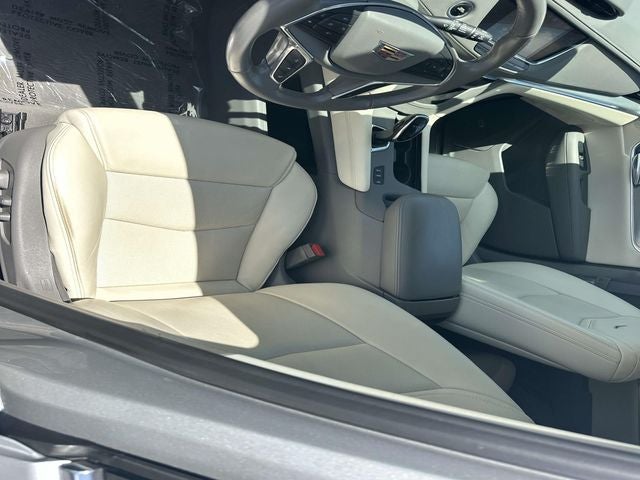 2025 Cadillac XT5 Luxury