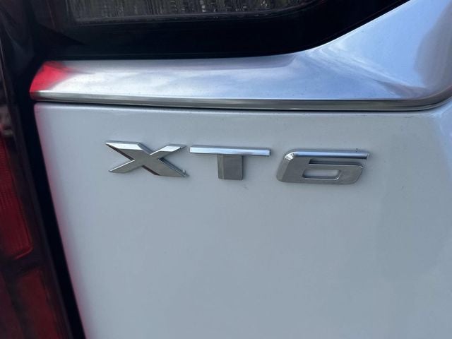 2025 Cadillac XT6 Luxury