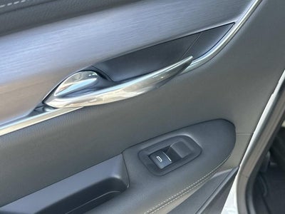 2025 Cadillac XT6 Luxury