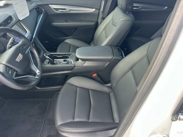 2025 Cadillac XT6 Luxury