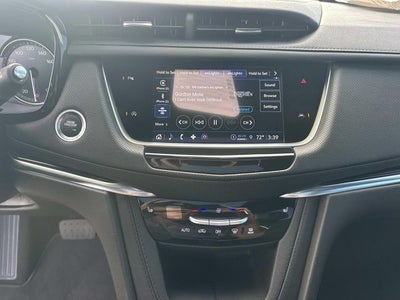 2025 Cadillac XT6 Luxury