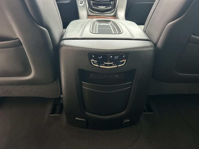 2018 Cadillac Escalade Premium Luxury