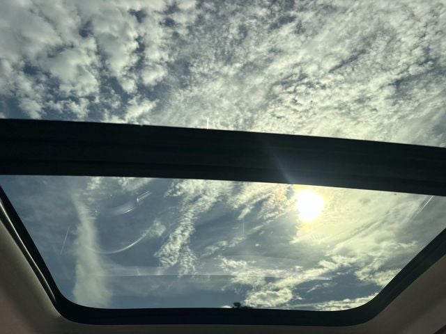 2024 Volvo XC90 Recharge Plug-In Hybrid T8 Plus Bright Theme 7 Passenger