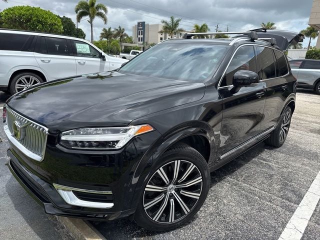 2024 Volvo XC90 B5 Plus
