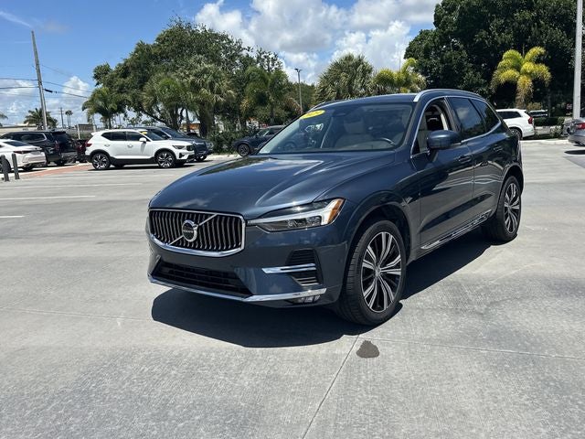 2023 Volvo XC60 B5 Plus Bright Theme