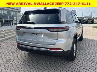 2025 Jeep Grand Cherokee Laredo