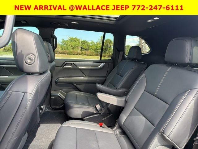 2024 GMC Acadia Elevation