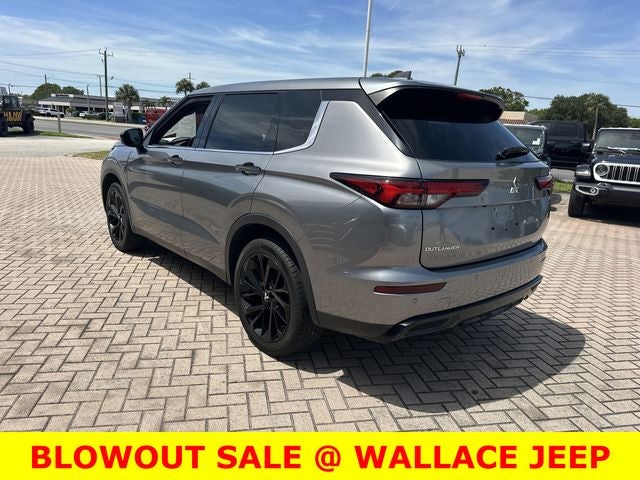 2022 Mitsubishi Outlander SE