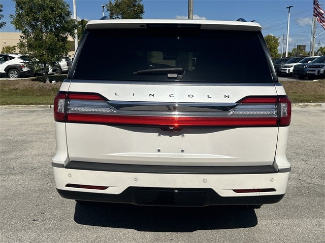 2019 Lincoln Navigator Select