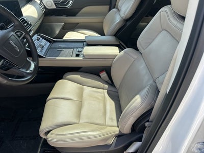 2022 Lincoln Navigator L Reserve