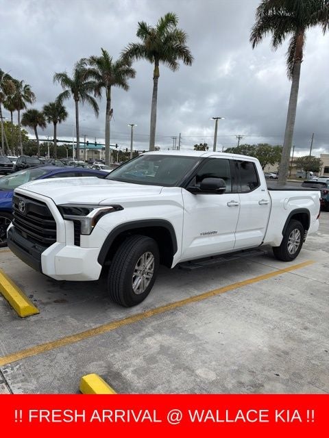 2022 Toyota Tundra 4WD SR5