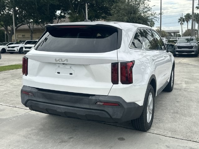 2023 Kia Sorento LX
