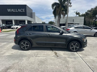 2025 Kia Niro SX