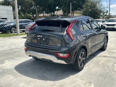 2025 Kia Niro SX