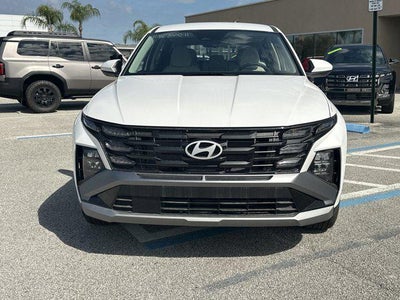 2026 Hyundai TUCSON SE