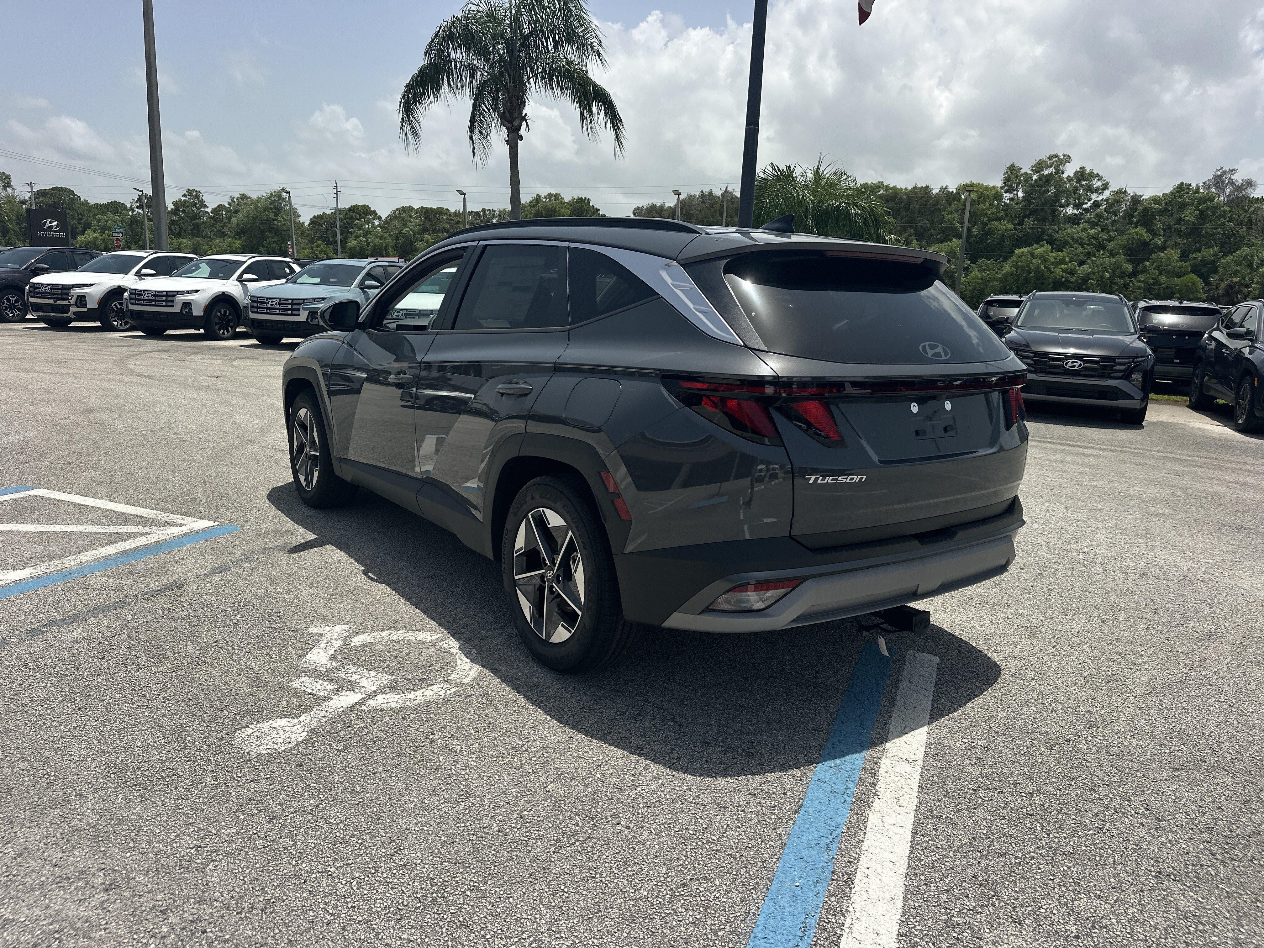 2026 Hyundai TUCSON SEL