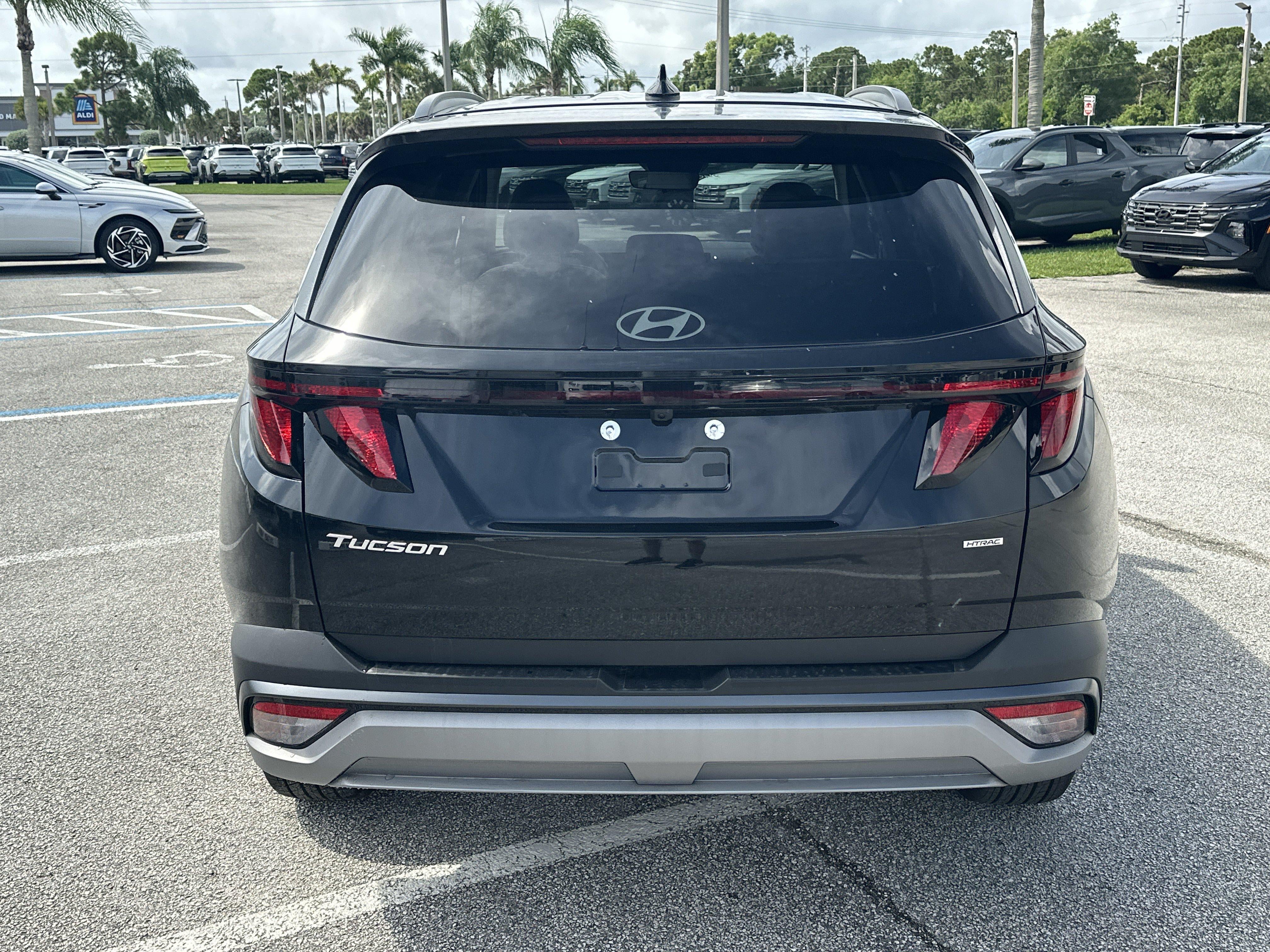 2026 Hyundai TUCSON SEL