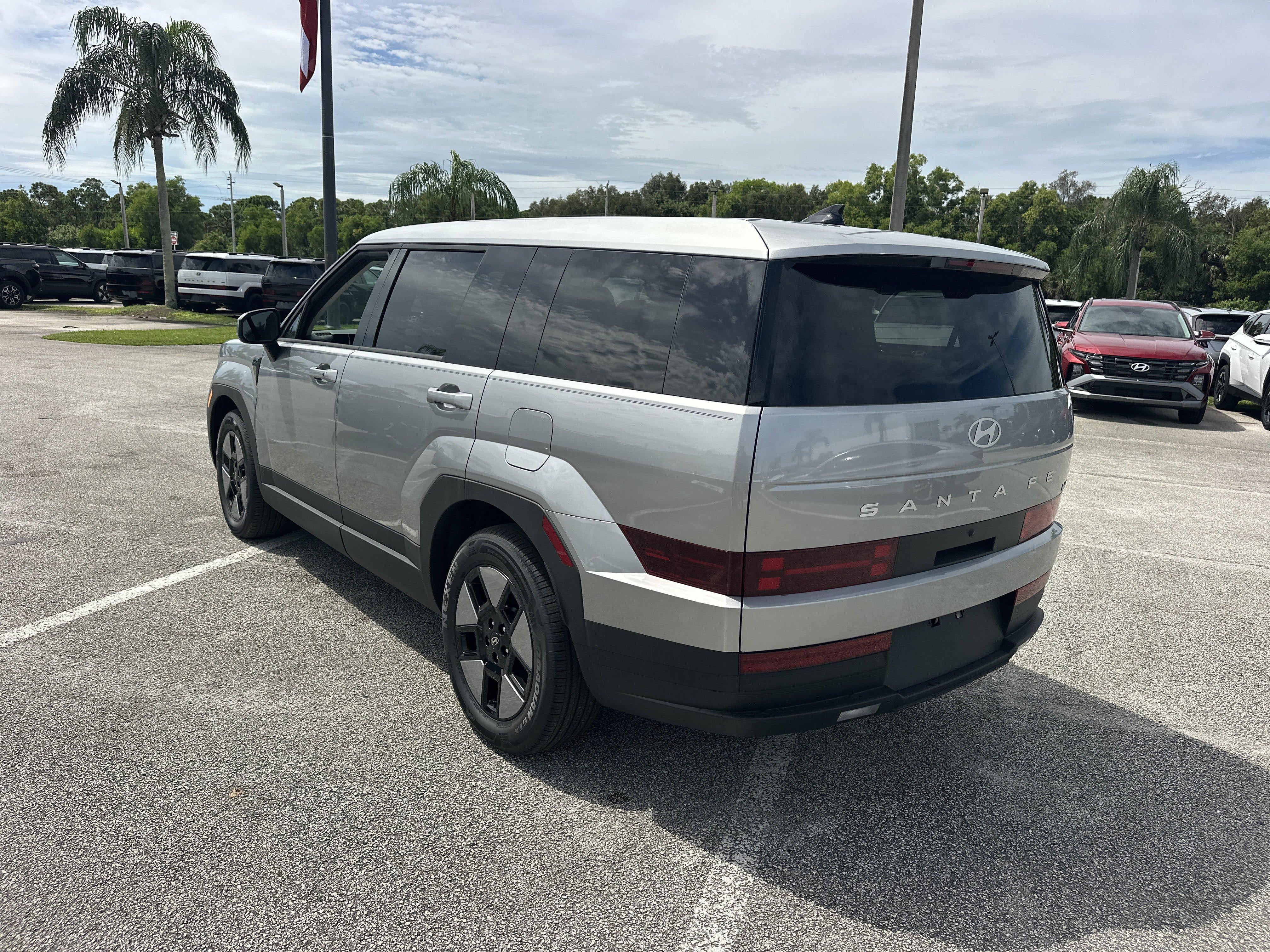 2026 Hyundai SANTA FE HYBRID SE