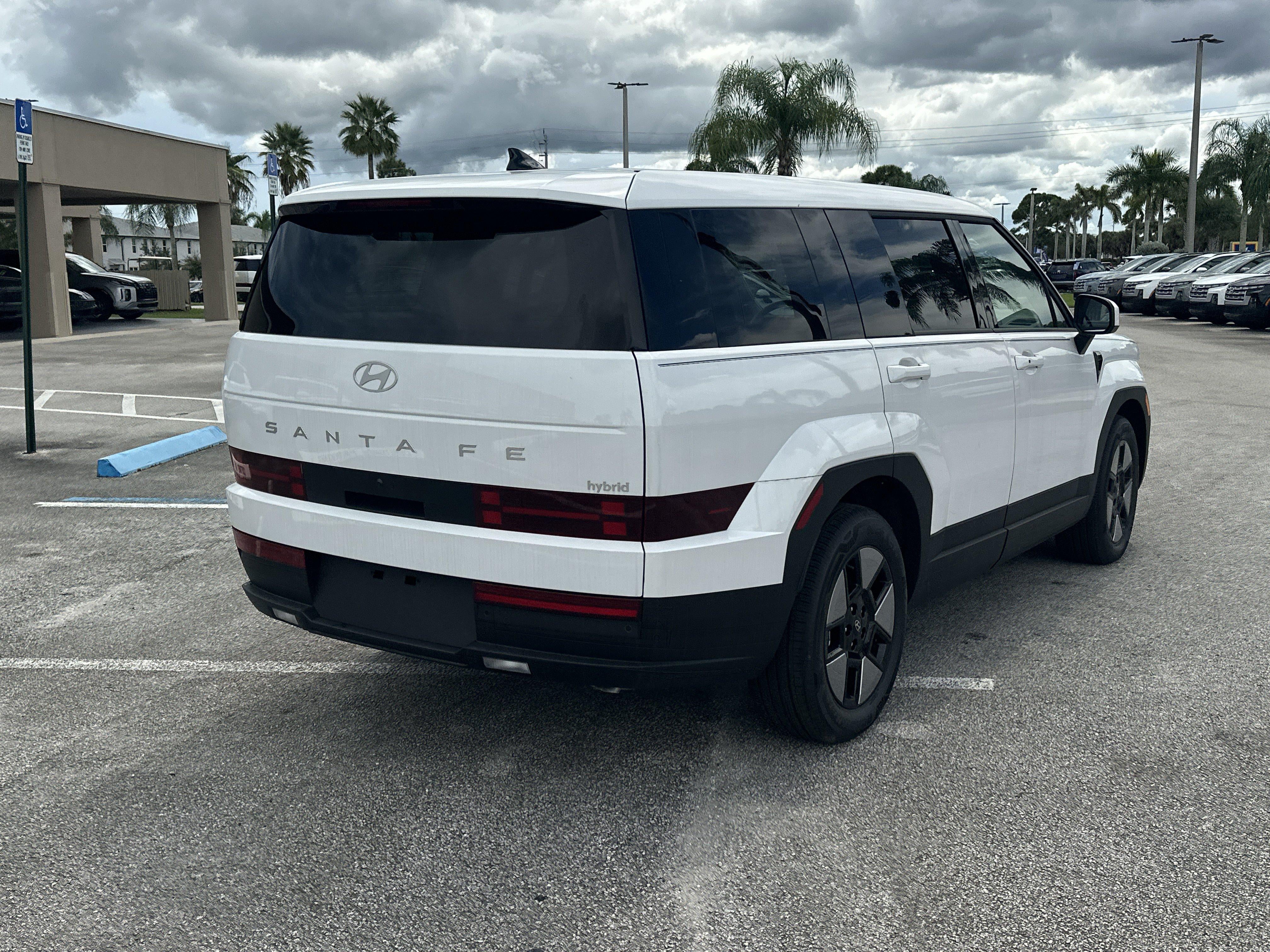 2026 Hyundai SANTA FE HYBRID SE