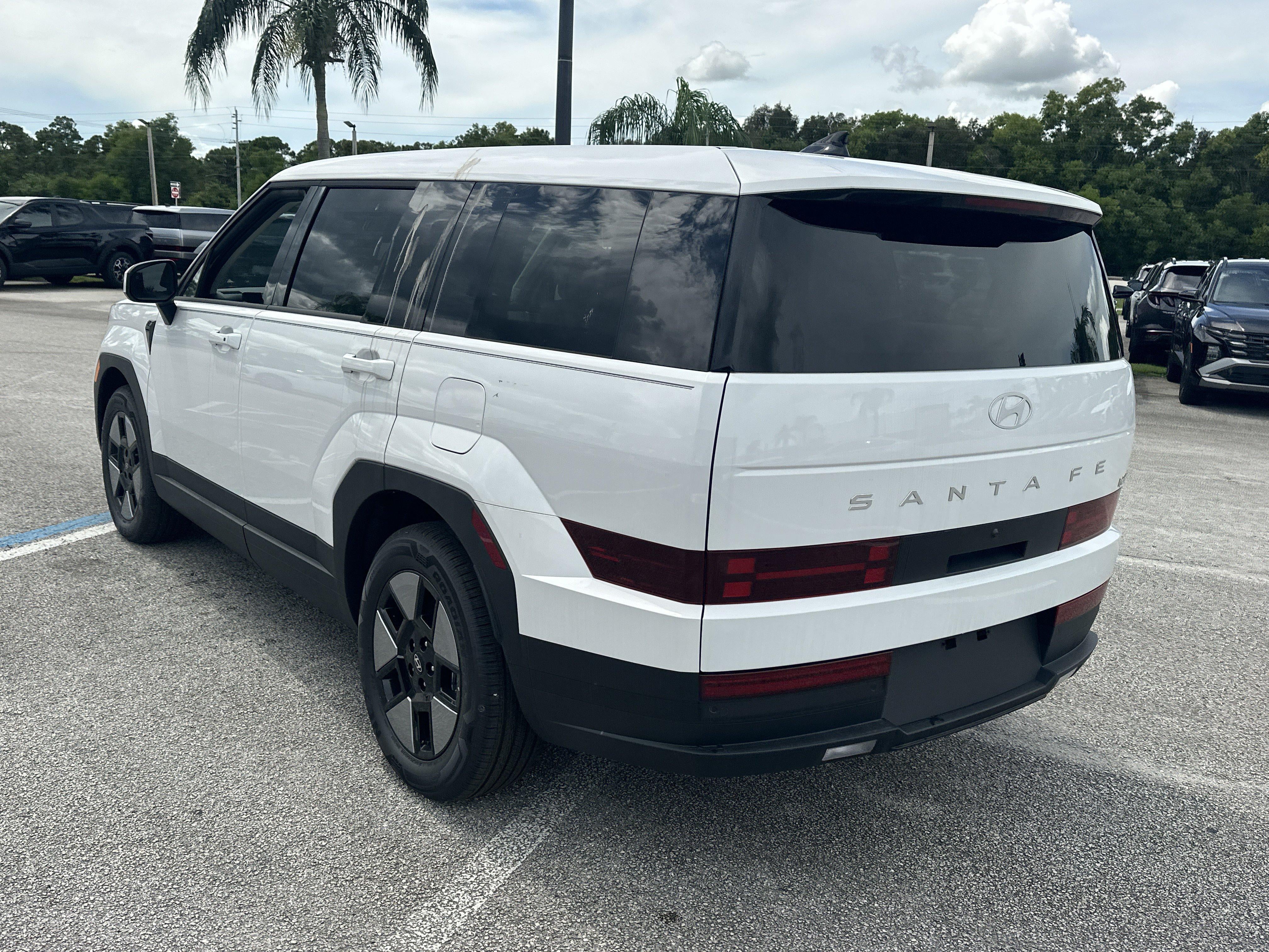 2026 Hyundai SANTA FE HYBRID SE