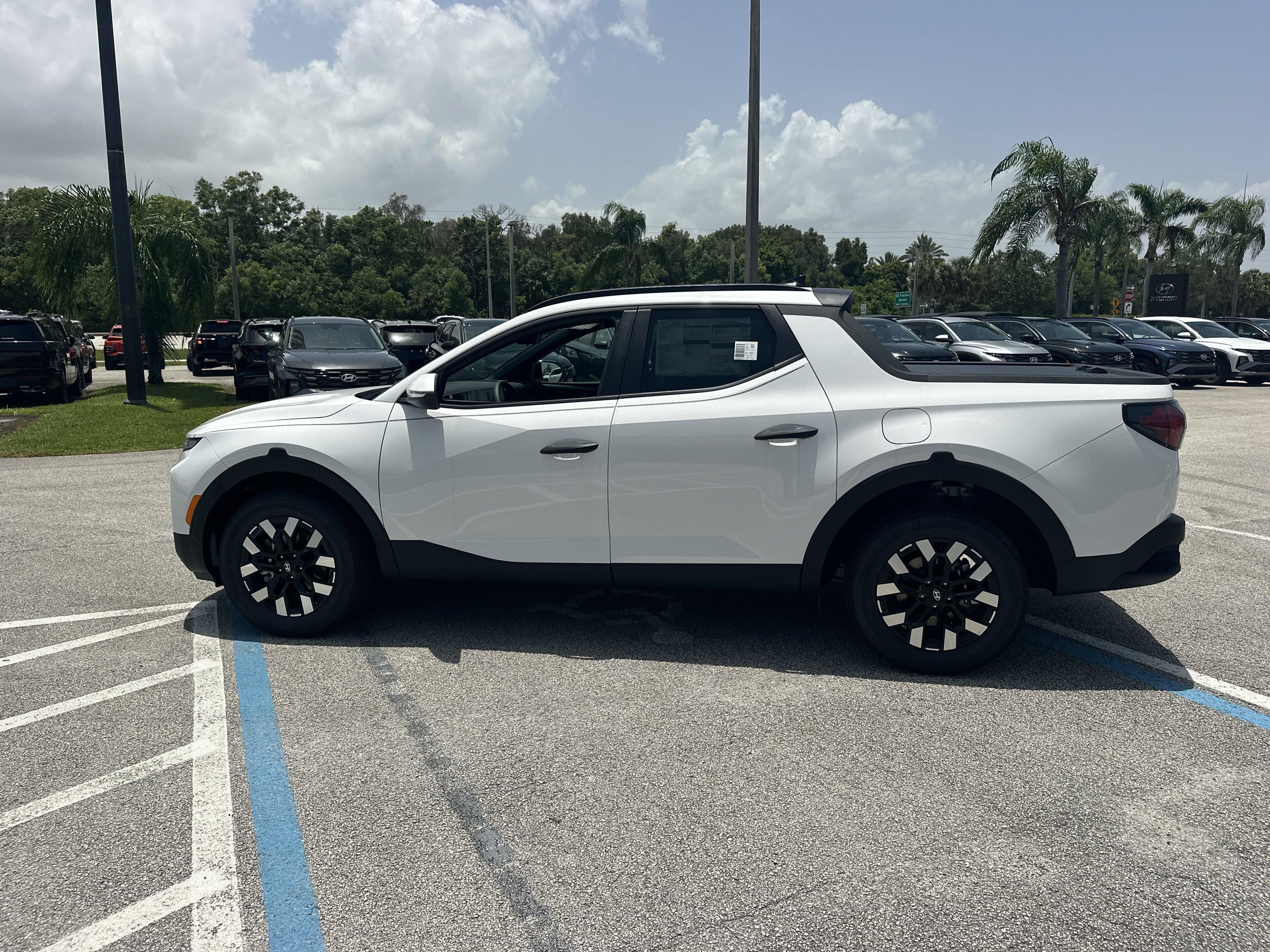 2026 Hyundai SANTA CRUZ SEL Activity