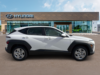 2027 Hyundai KONA SE