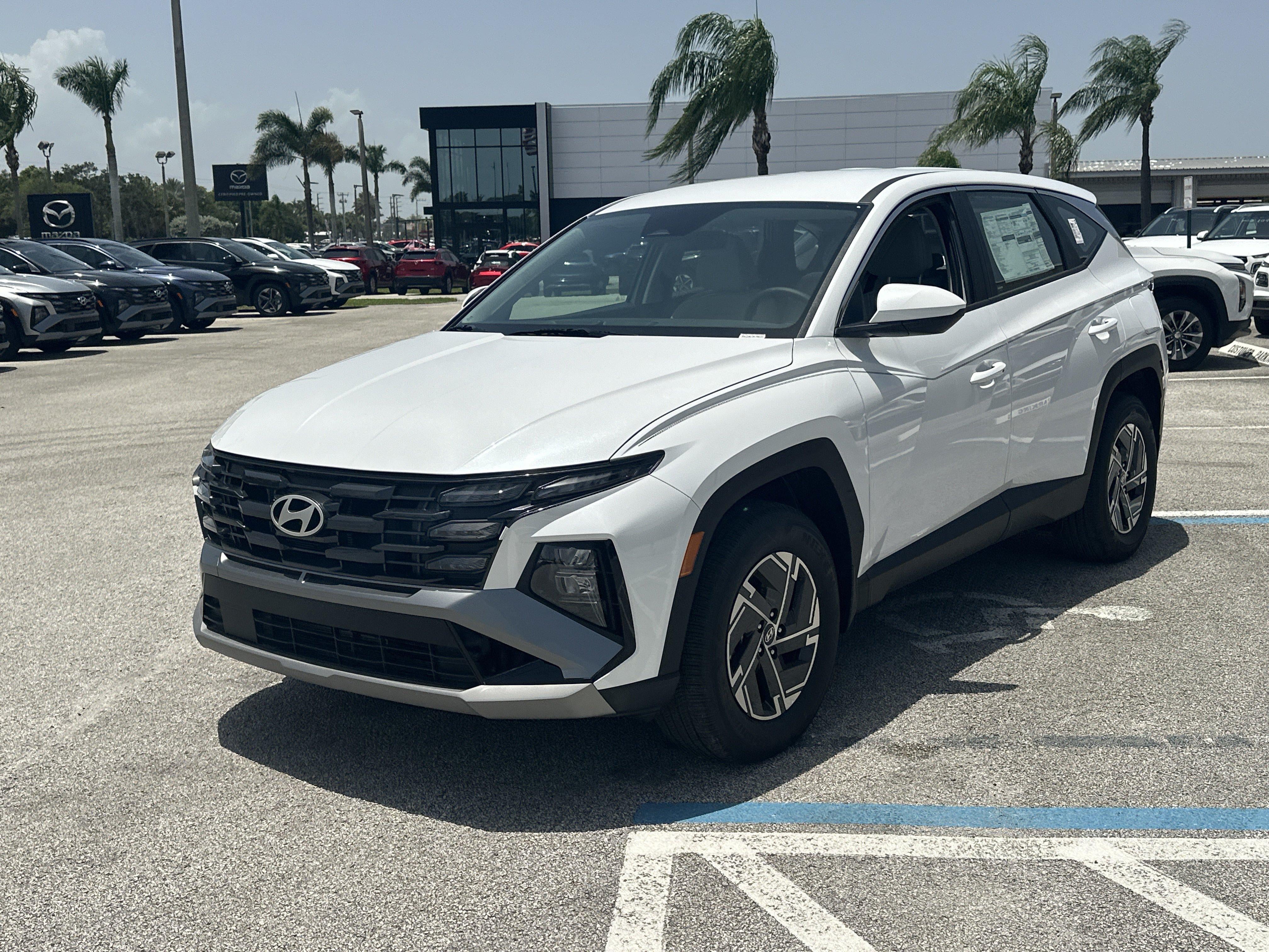 2026 Hyundai TUCSON HYBRID Blue SE