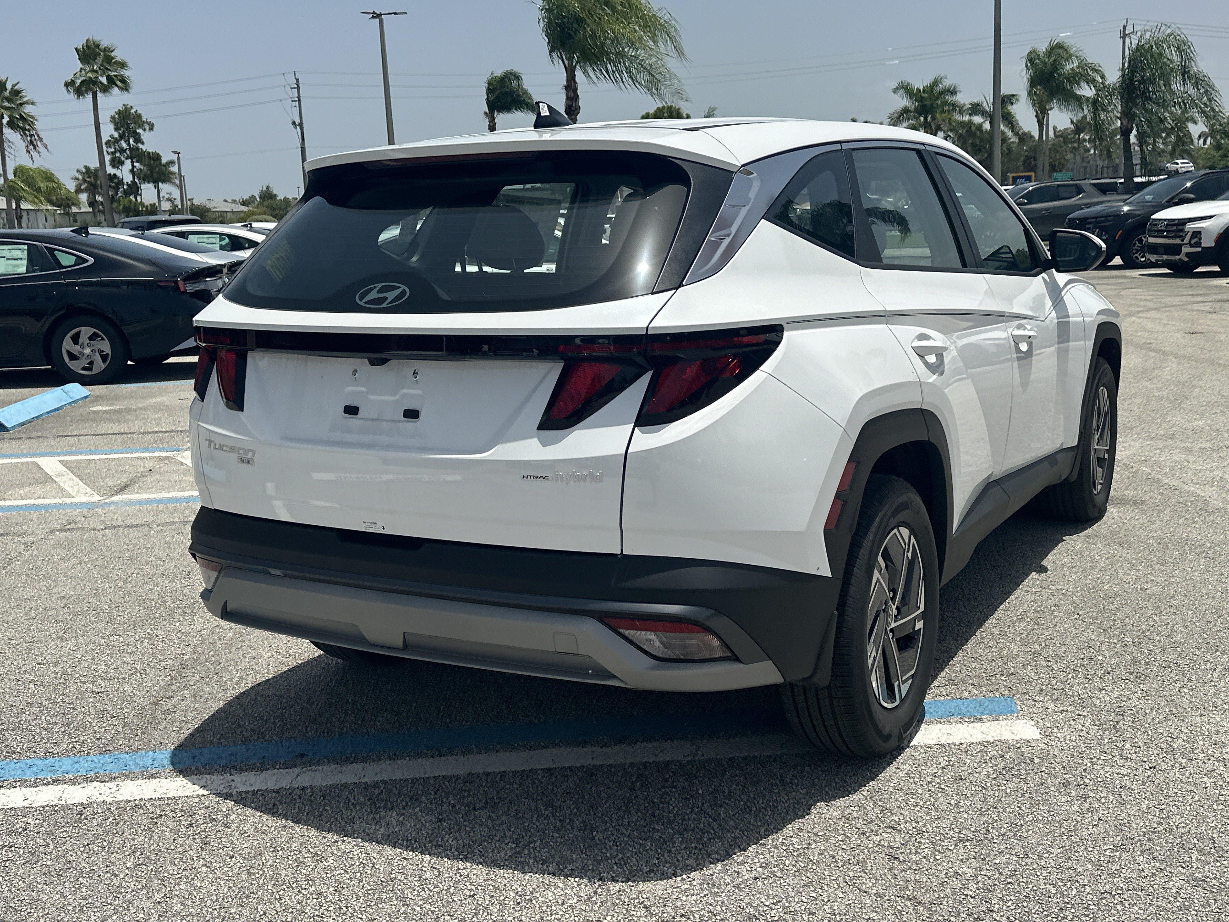 2026 Hyundai TUCSON HYBRID Blue SE