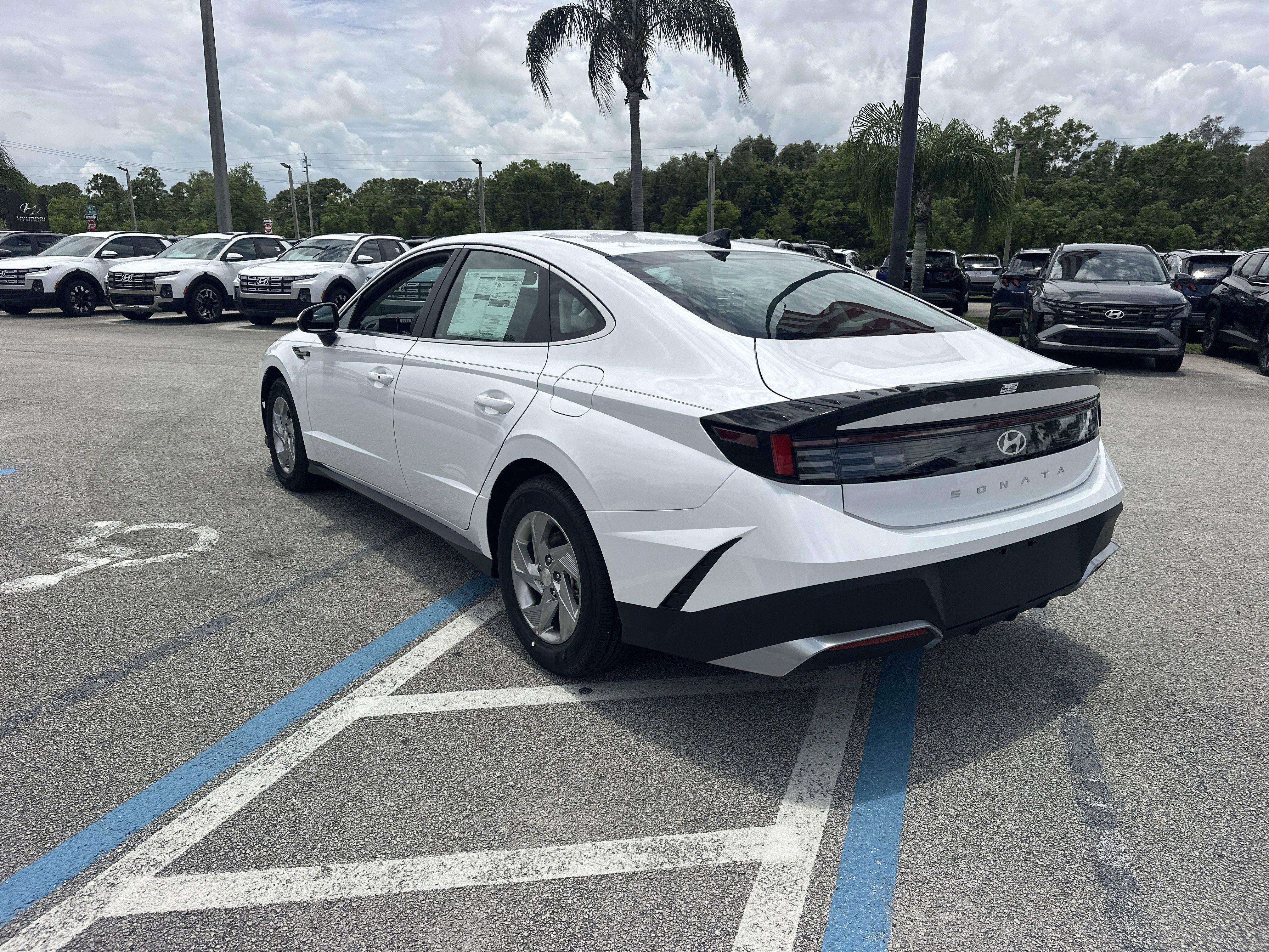 2026 Hyundai SONATA SE