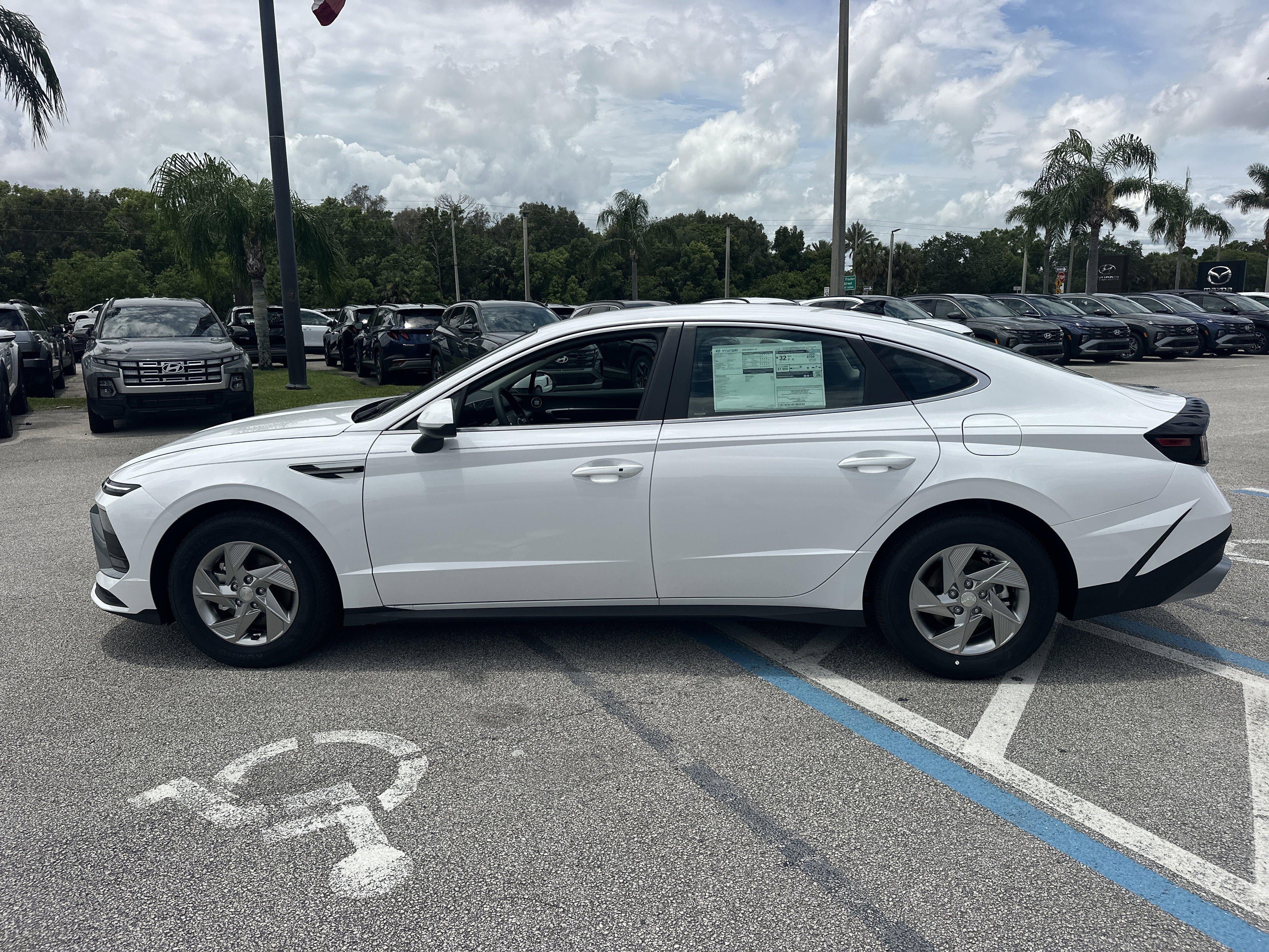 2026 Hyundai SONATA SE