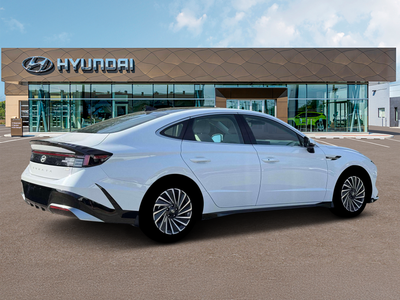 2026 Hyundai SONATA HYBRID SEL