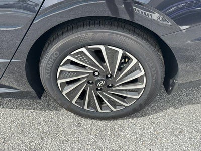 2025 Hyundai SONATA HYBRID Limited
